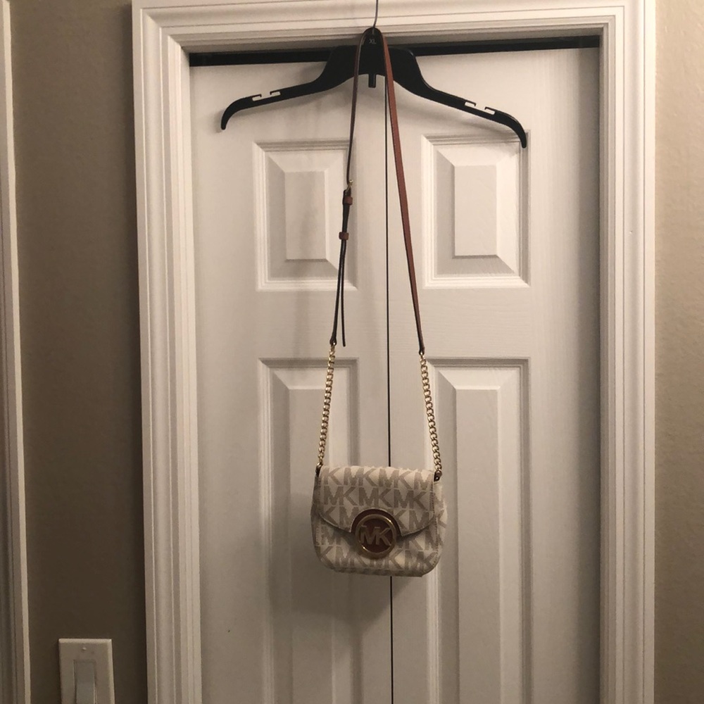 MK purse